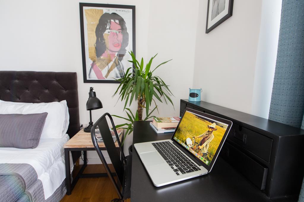 Urban Pine Rooms Рим Екстериор снимка