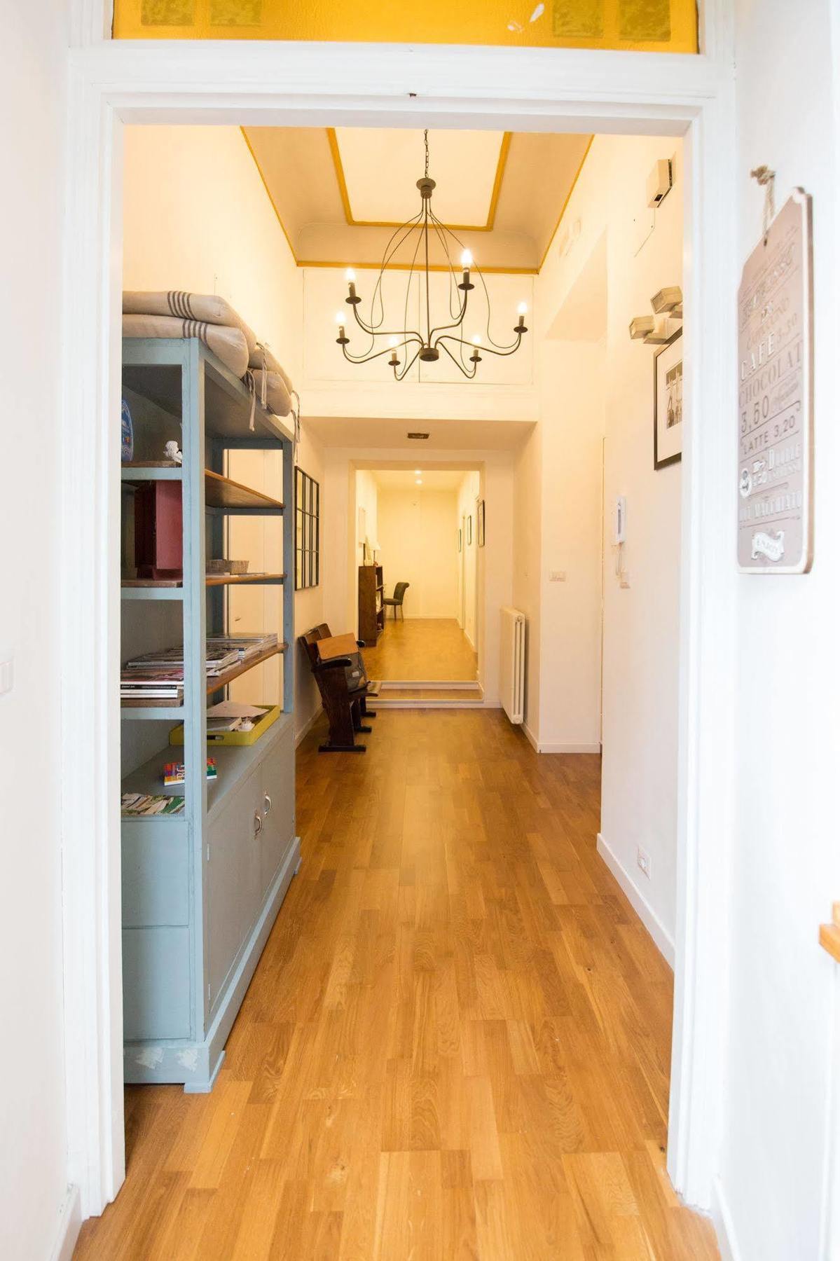 Urban Pine Rooms Рим Екстериор снимка